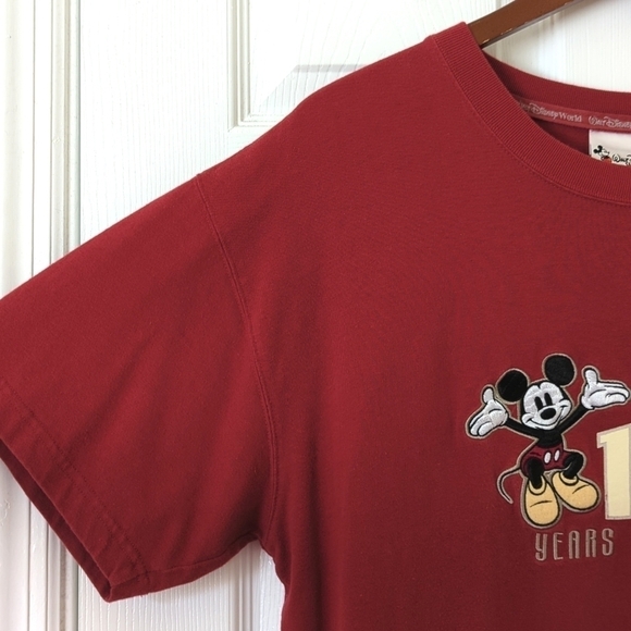 Walt Disney World Y2K Vintage 100 Years Of Magic Short Sleeve Crewneck T-shirt M - Picture 6 of 12
